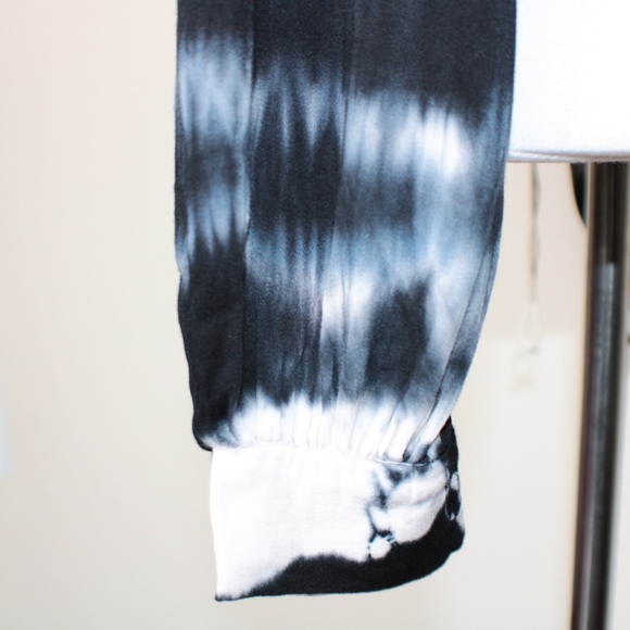 Young Fabulous & Broke Cross-Front Tie Dye Top XS - Picture 9 of 10